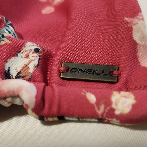 Bikini - Picture 6 of 7